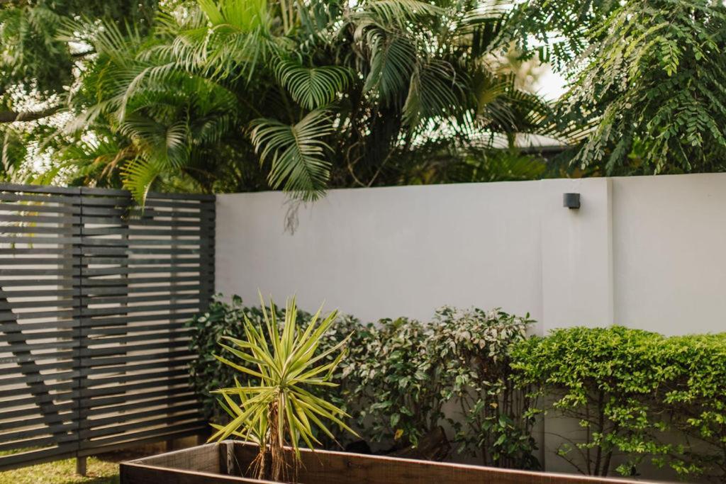 Platinum Cawa Apartments ナンディ エクステリア 写真